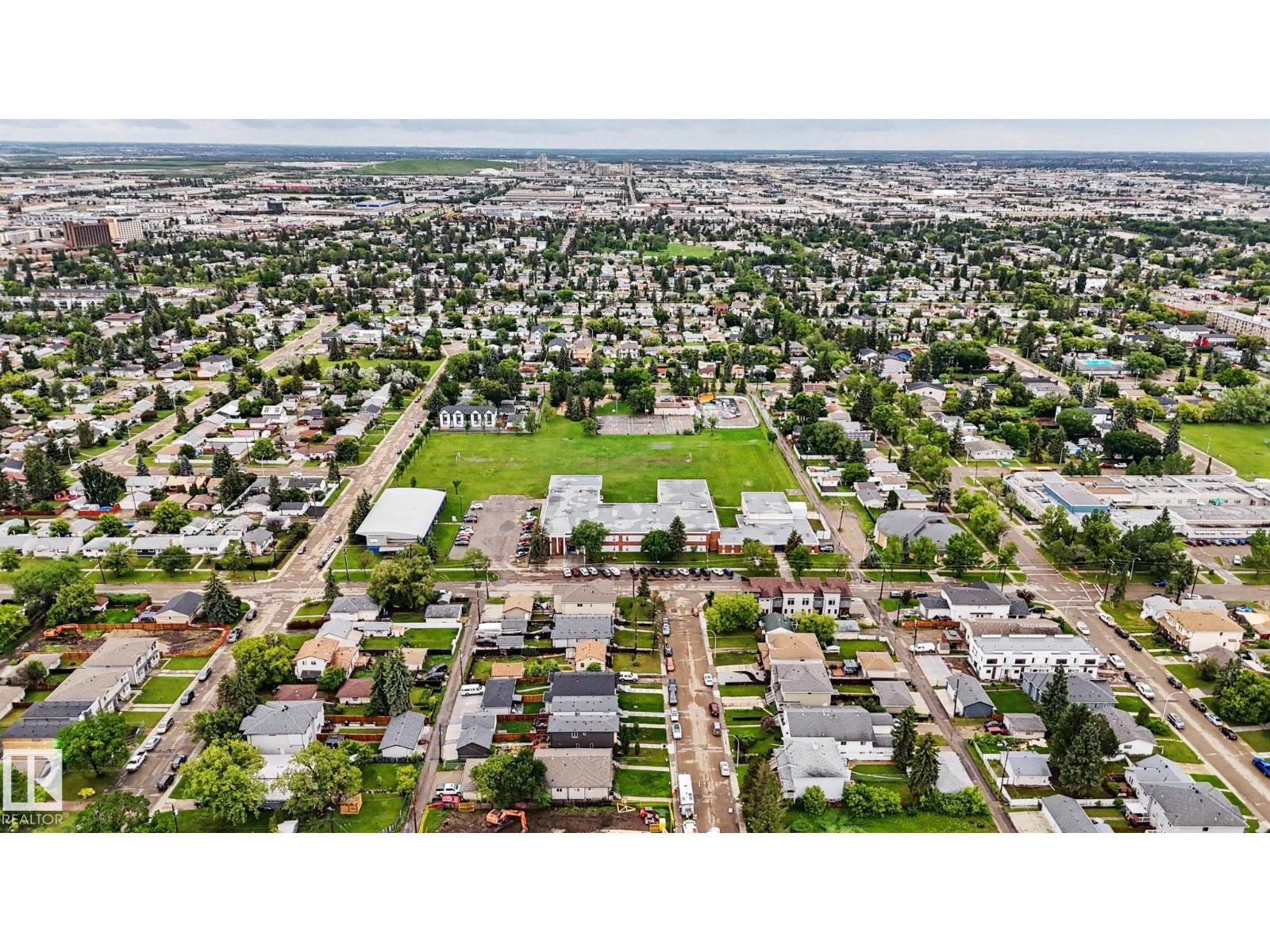 10242 161 ST NW - 53