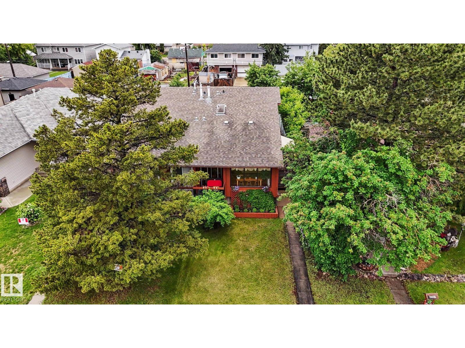 10242 161 ST NW - 61