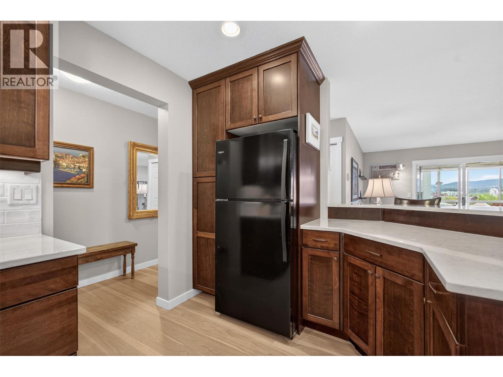 #306 1534 Lawrence Avenue - 4