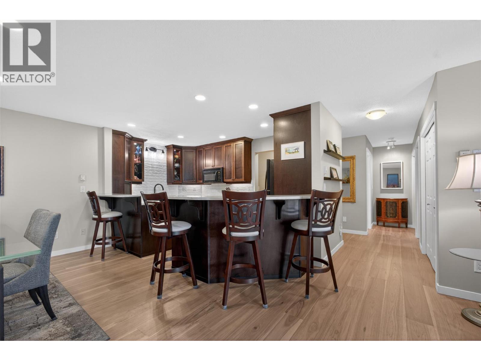 #306 1534 Lawrence Avenue - 1