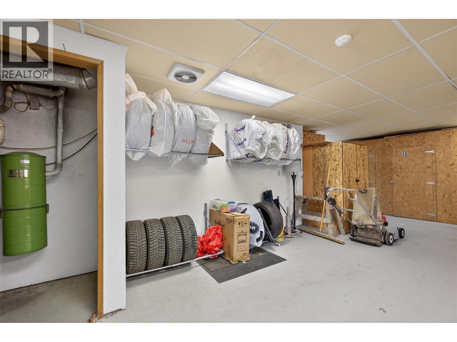 #306 1534 Lawrence Avenue - 22
