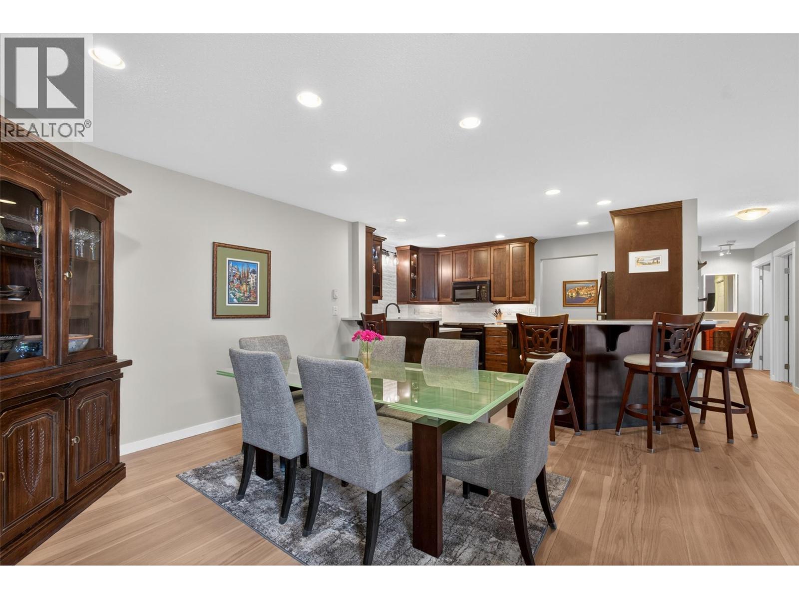 #306 1534 Lawrence Avenue - 5