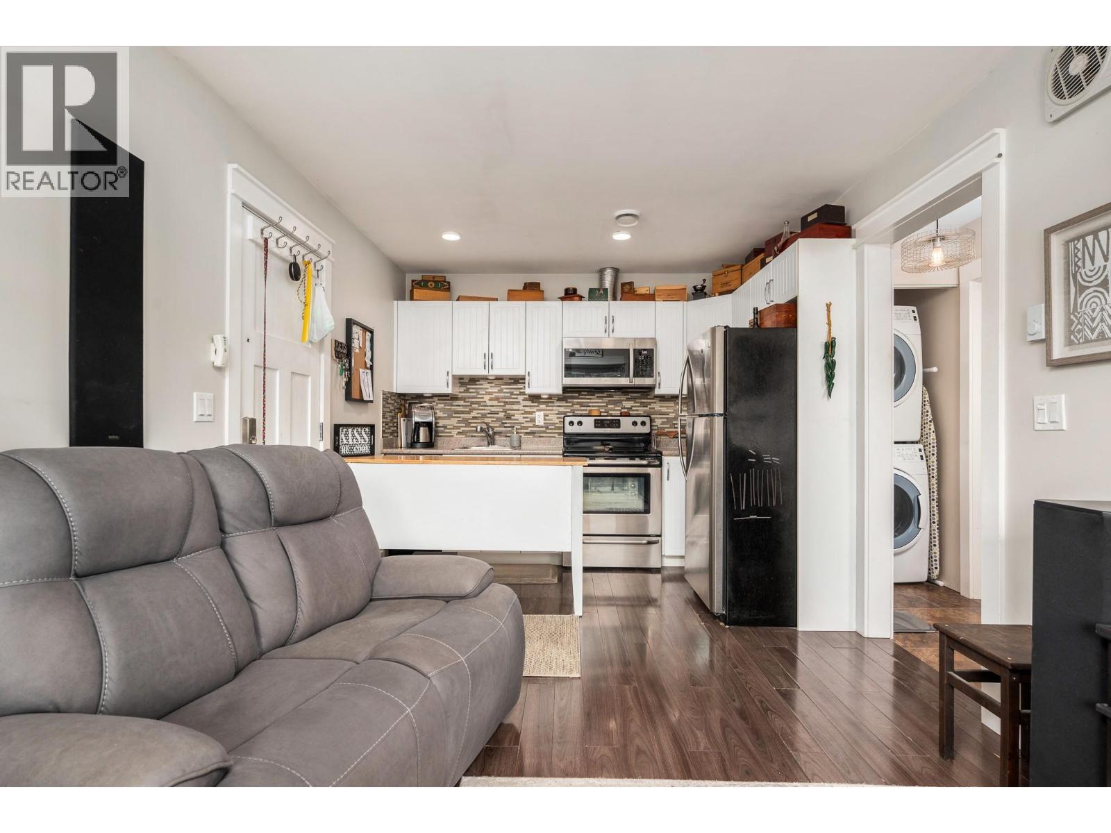 3000 22 Street - 52