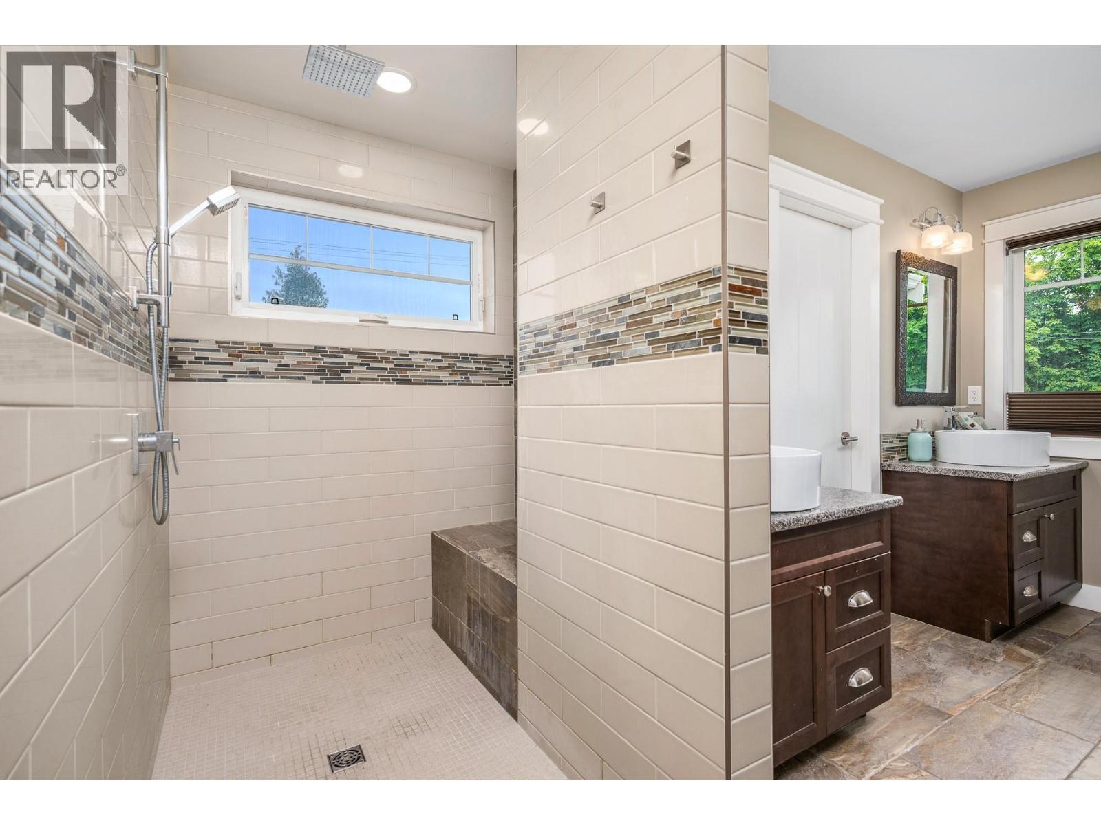 3000 22 Street - 31