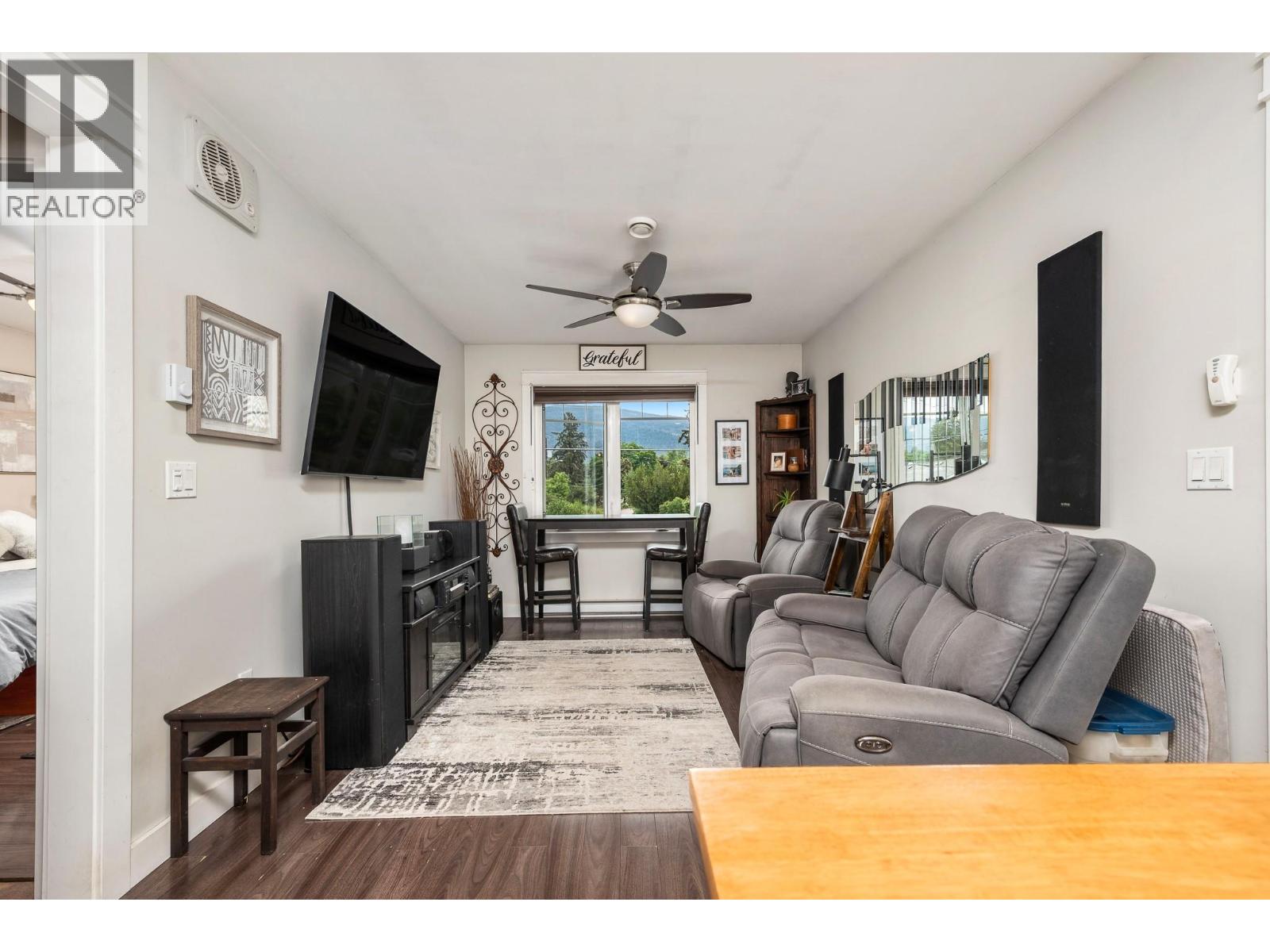 3000 22 Street - 51