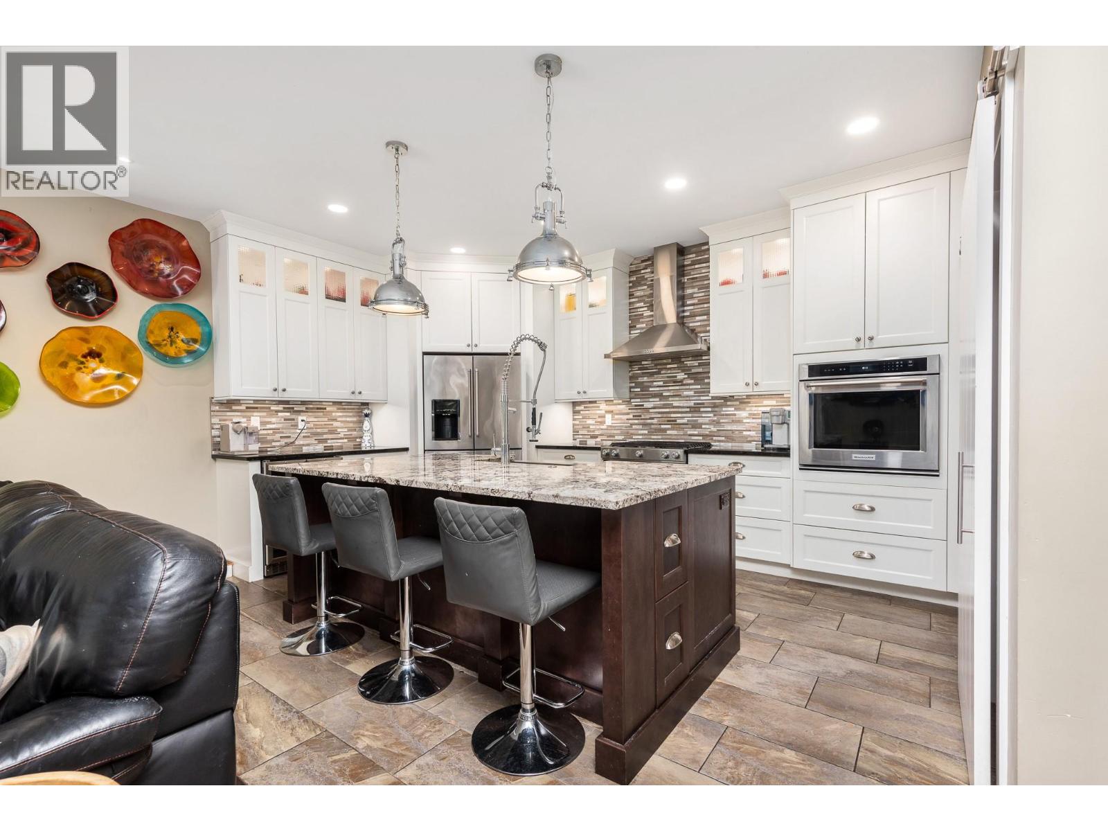 3000 22 Street - 11