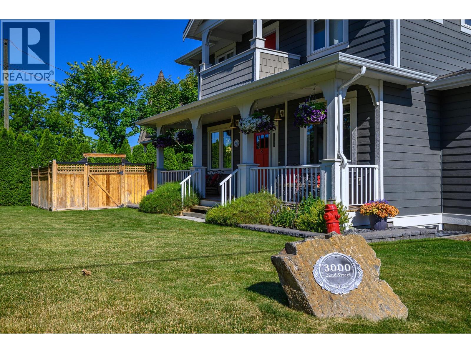 3000 22 Street - 4