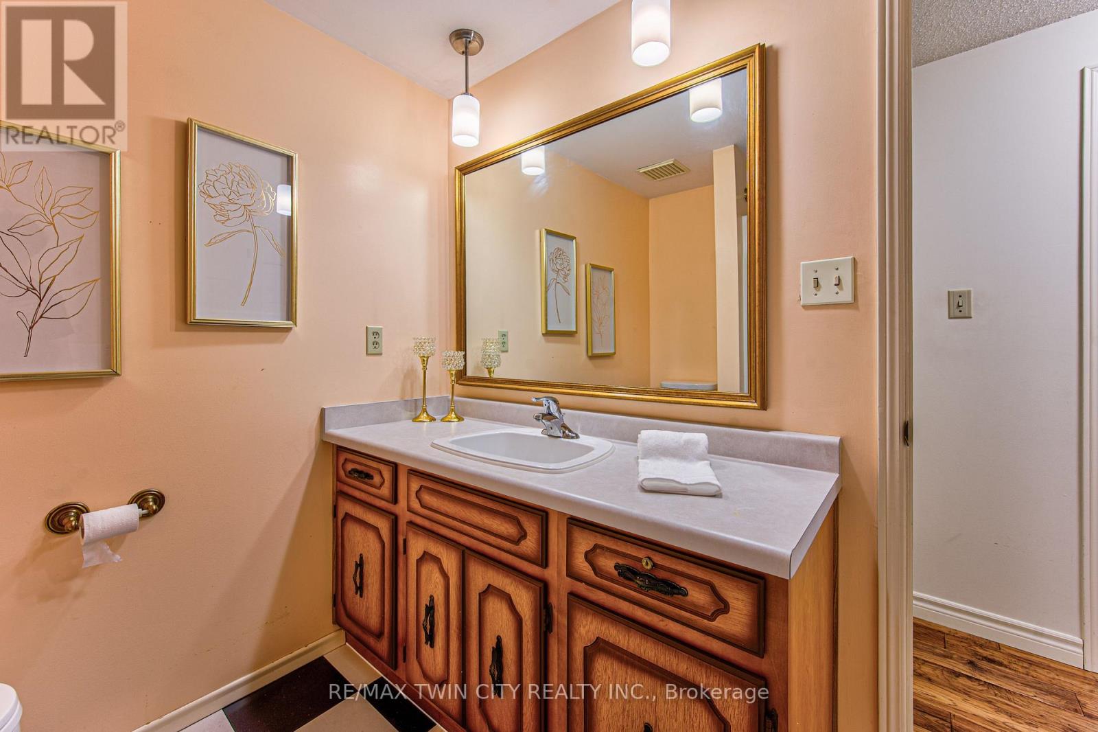 #13 206 CANDLEWOOD CRESCENT - 31