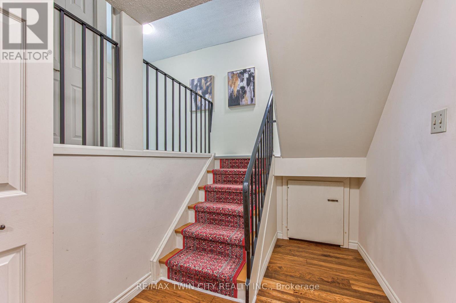 #13 206 CANDLEWOOD CRESCENT - 32