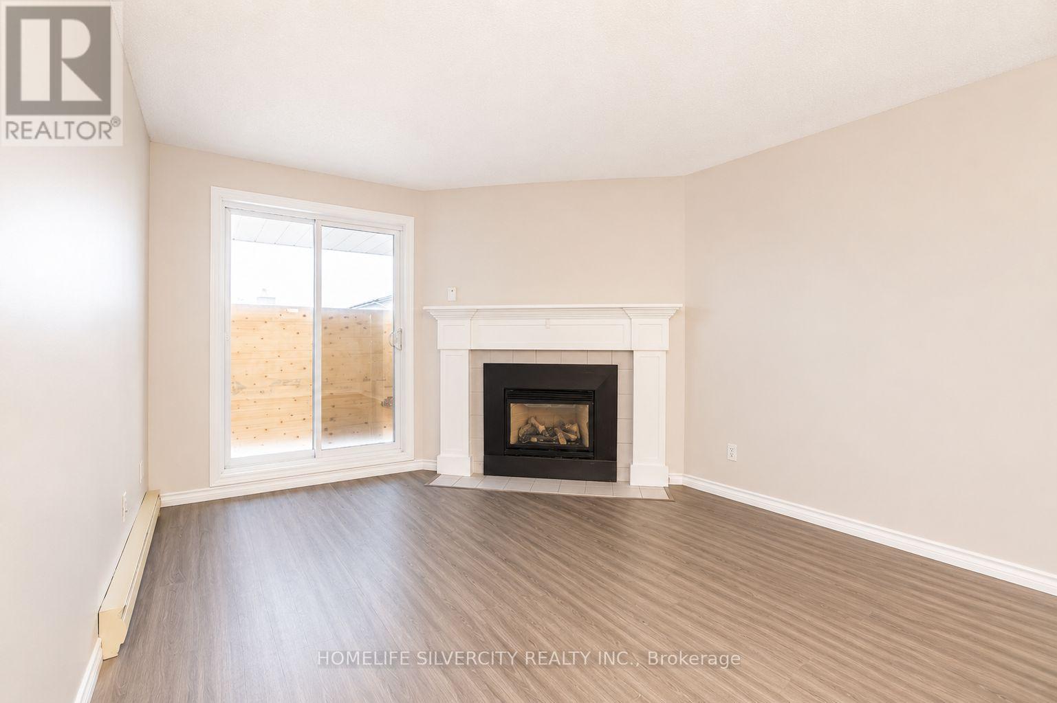 #303 733 DEVERON CRESCENT - 5