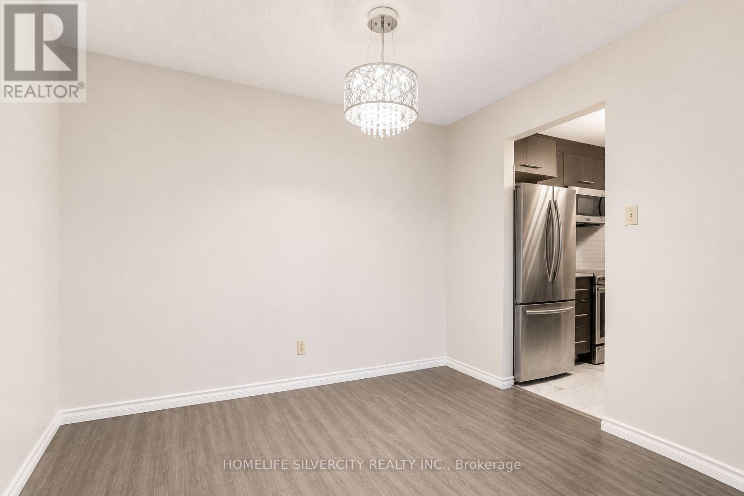 #303 733 DEVERON CRESCENT - 8