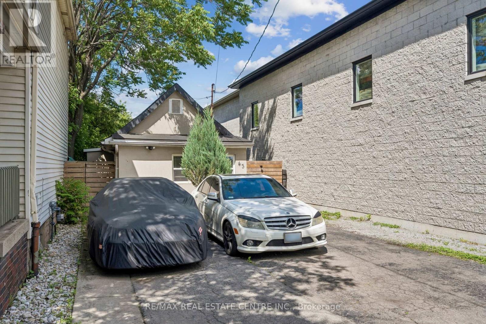 43 WHITFIELD AVENUE - 1
