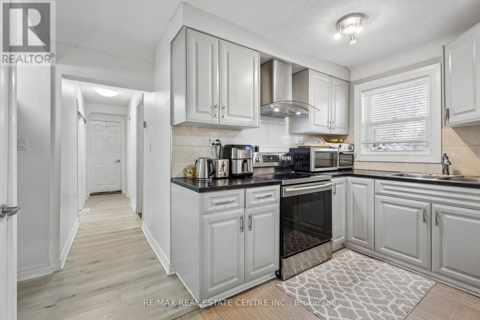 43 WHITFIELD AVENUE - 21