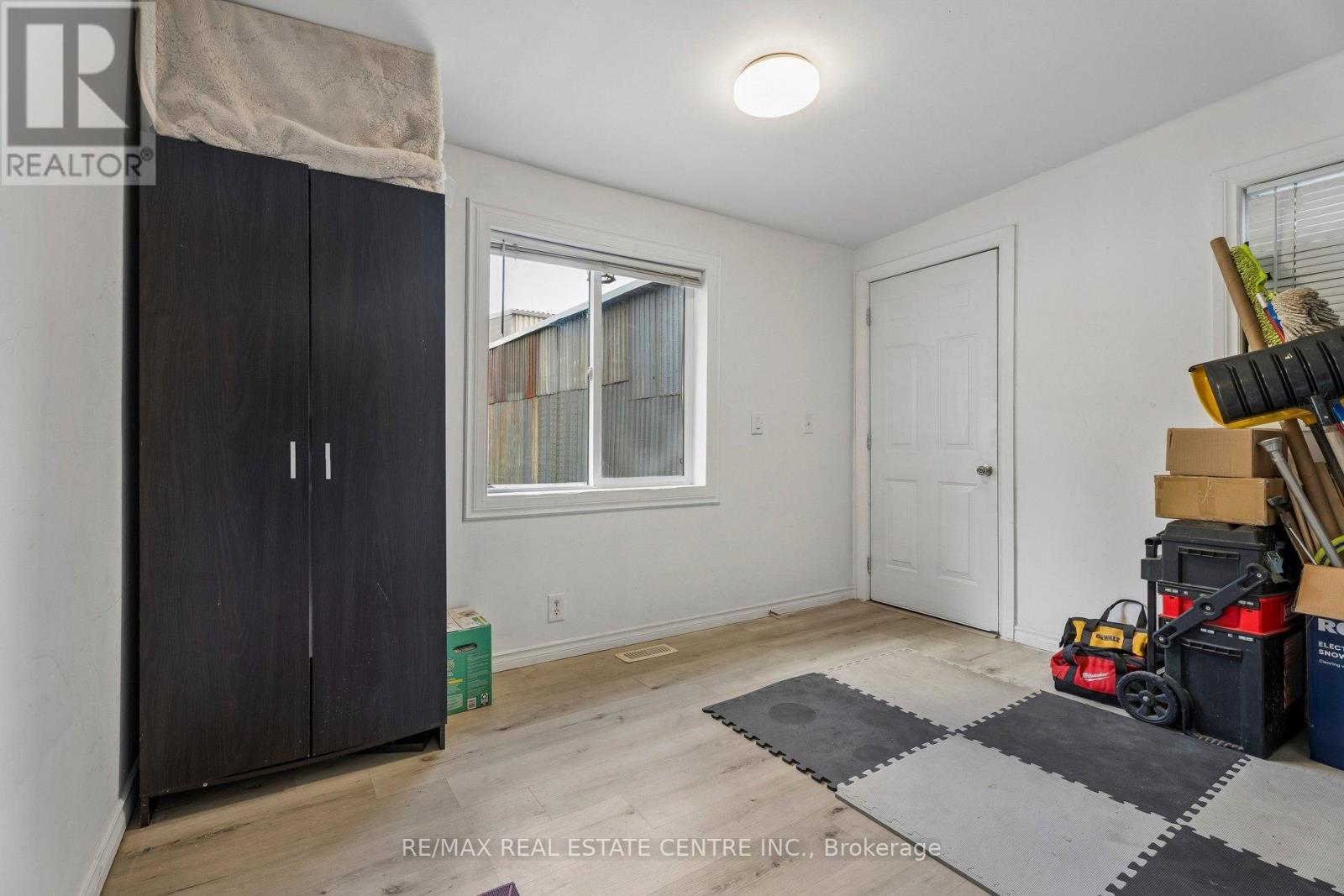 43 WHITFIELD AVENUE - 35