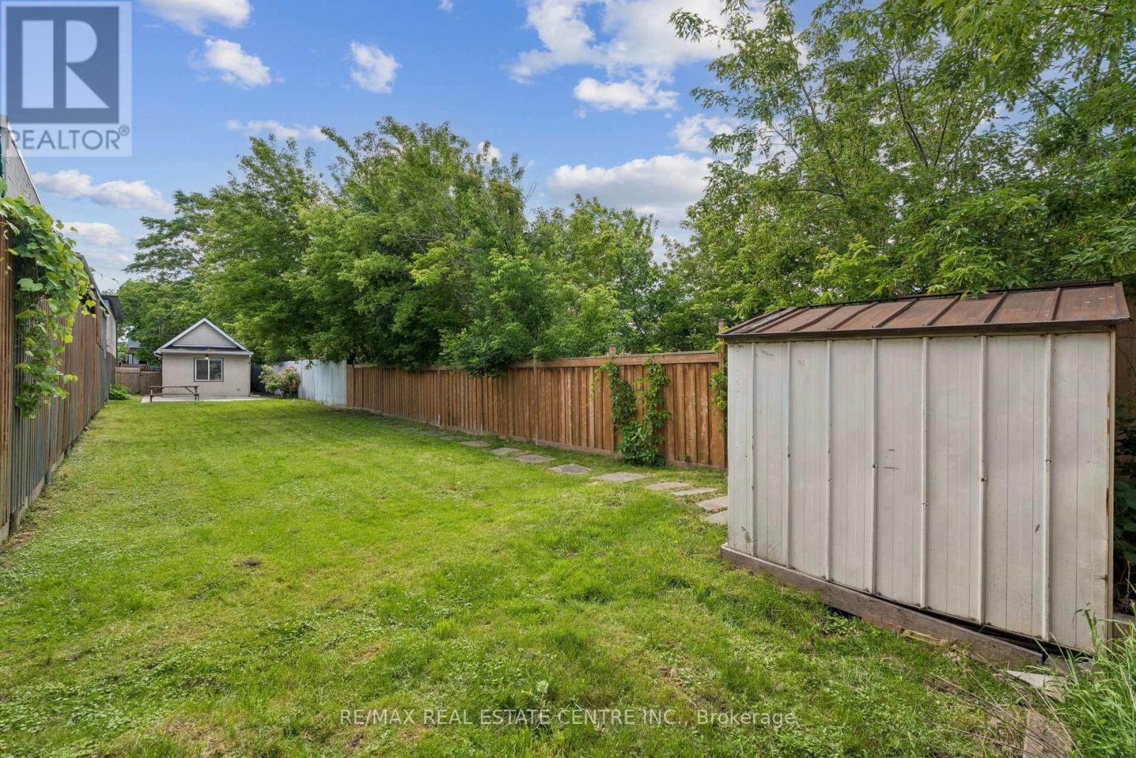 43 WHITFIELD AVENUE - 47