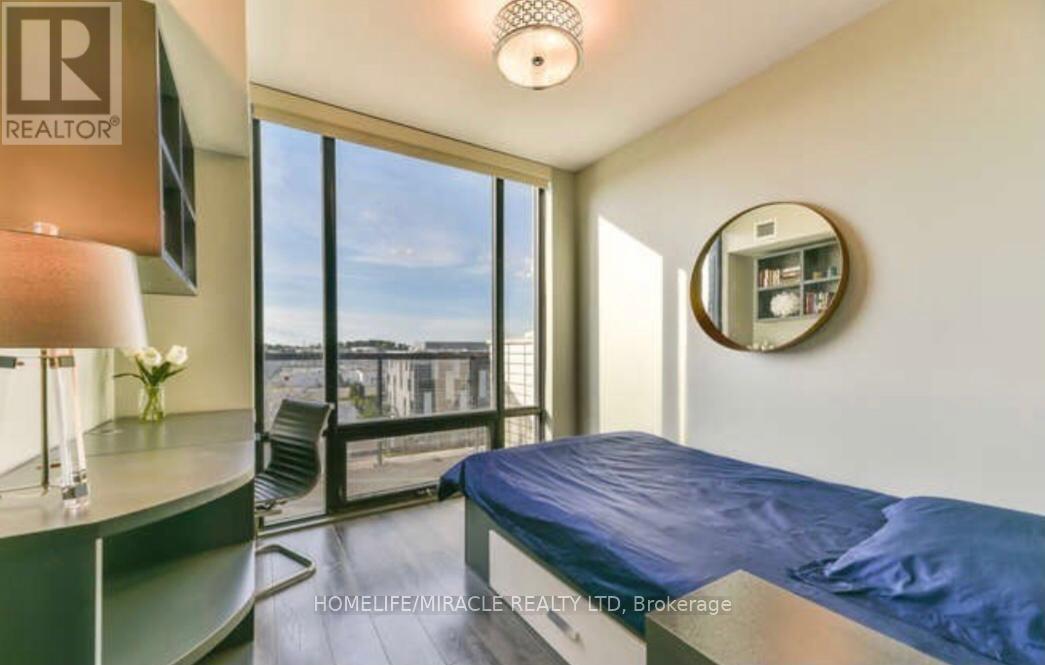 #N-808 330 PHILLIP STREET - 5