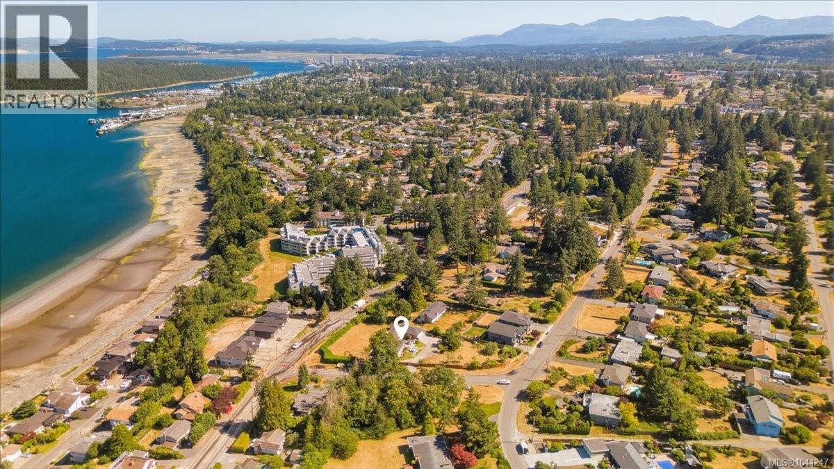 2565 Departure Bay Rd - 82