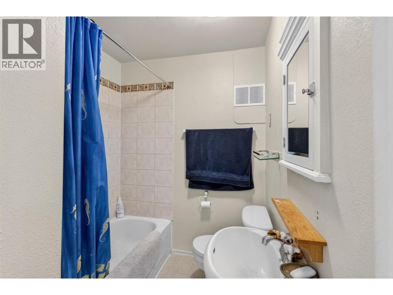 561 Grand Oro Road - 84