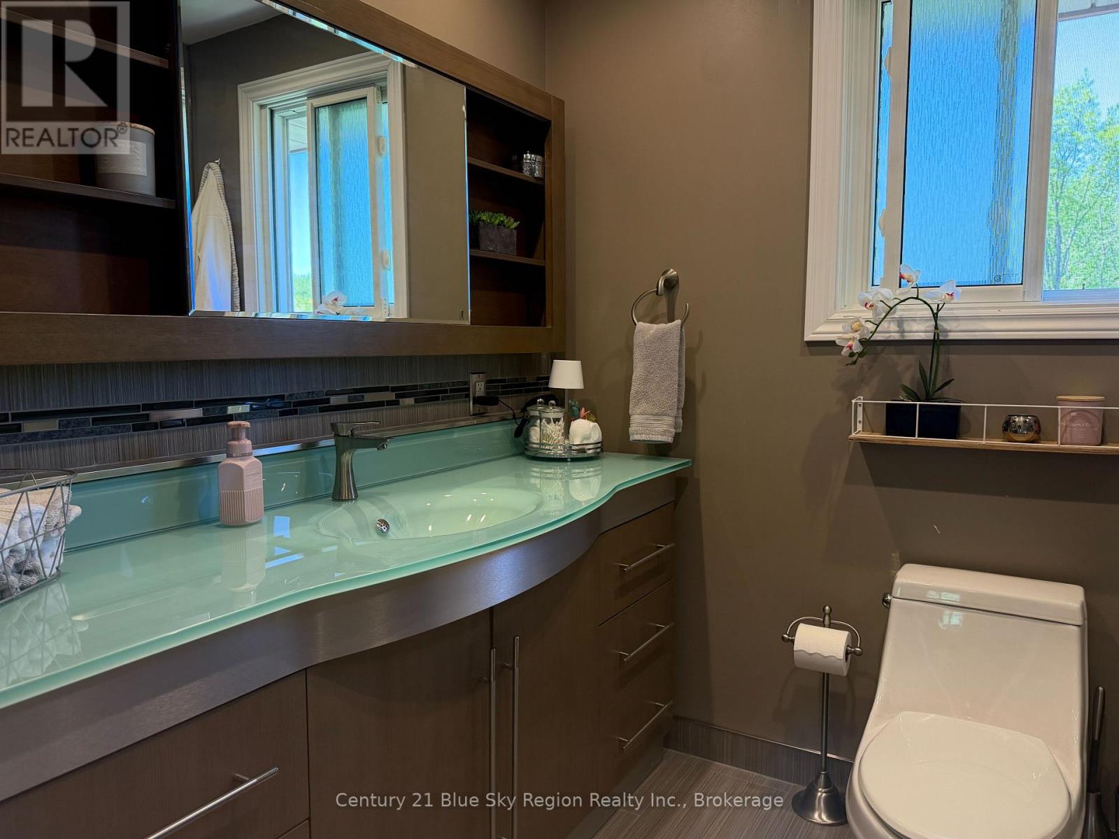 790 LAURENTIAN AVENUE - 21