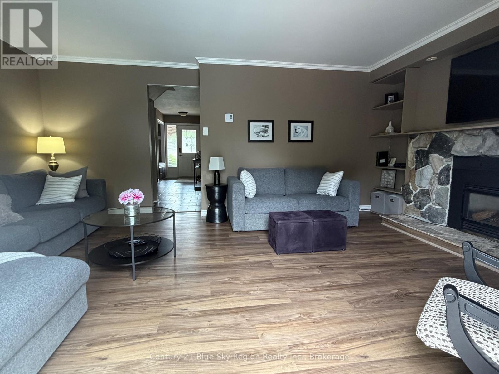 790 LAURENTIAN AVENUE - 13