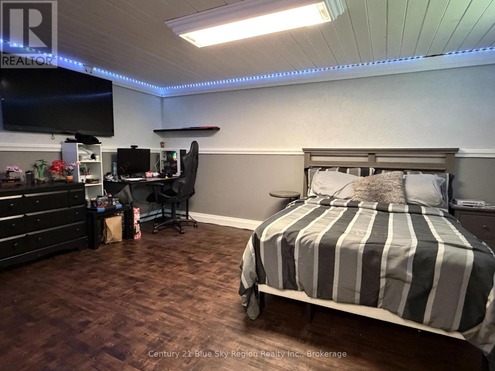 790 LAURENTIAN AVENUE - 24