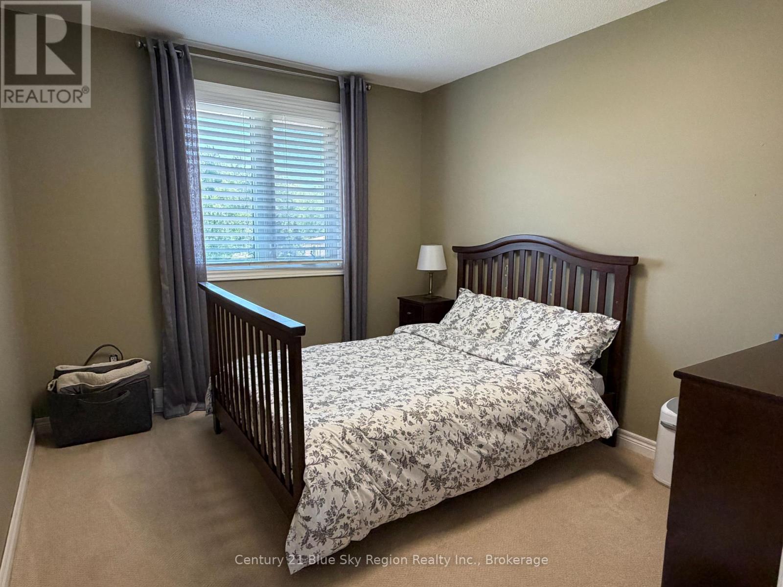 790 LAURENTIAN AVENUE - 19