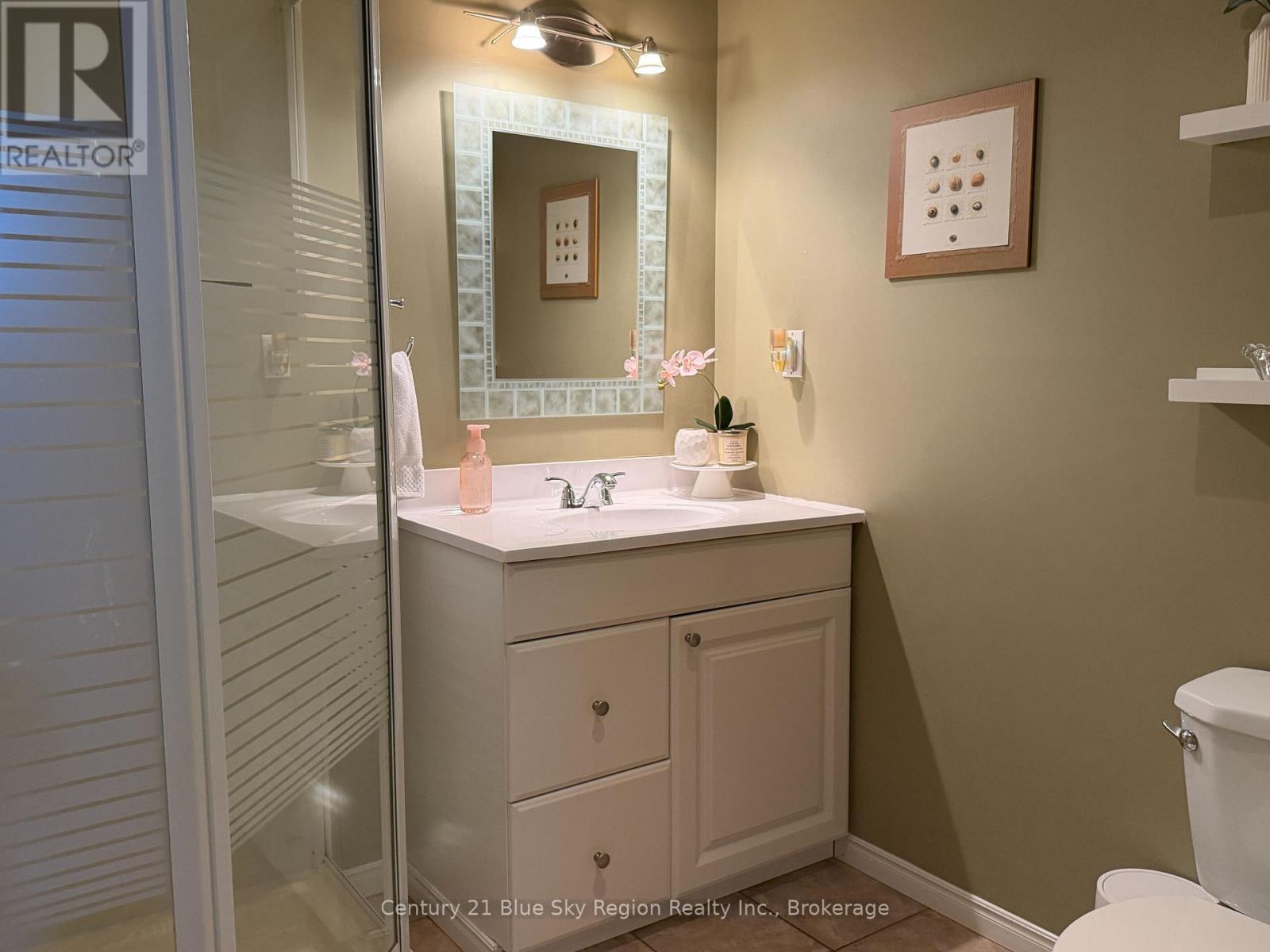 790 LAURENTIAN AVENUE - 26