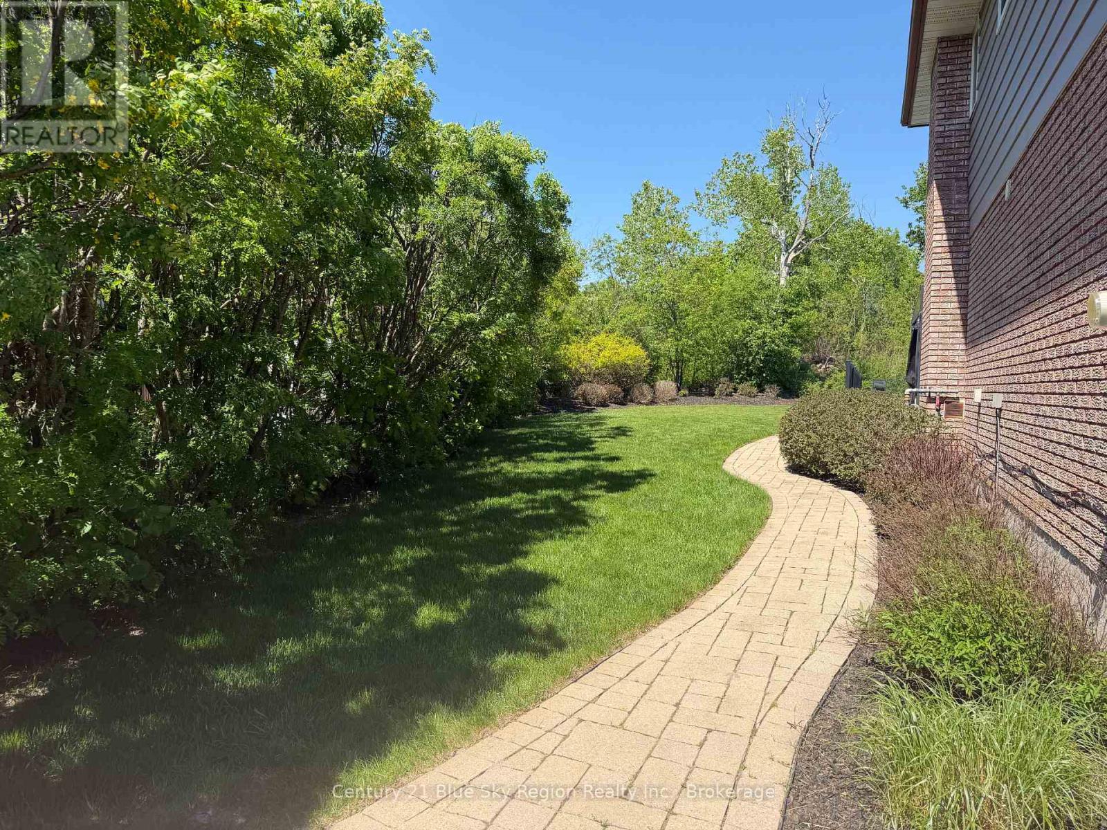 790 LAURENTIAN AVENUE - 36