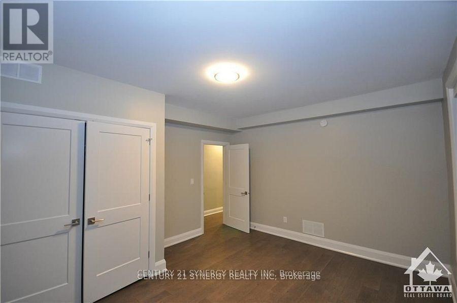 2 Bed, 1 Bath Multi-Family for Rent in Ottawa – 2 – 571 MCLEOD STREET, Ottawa – MLS# X13486402 - Image 13