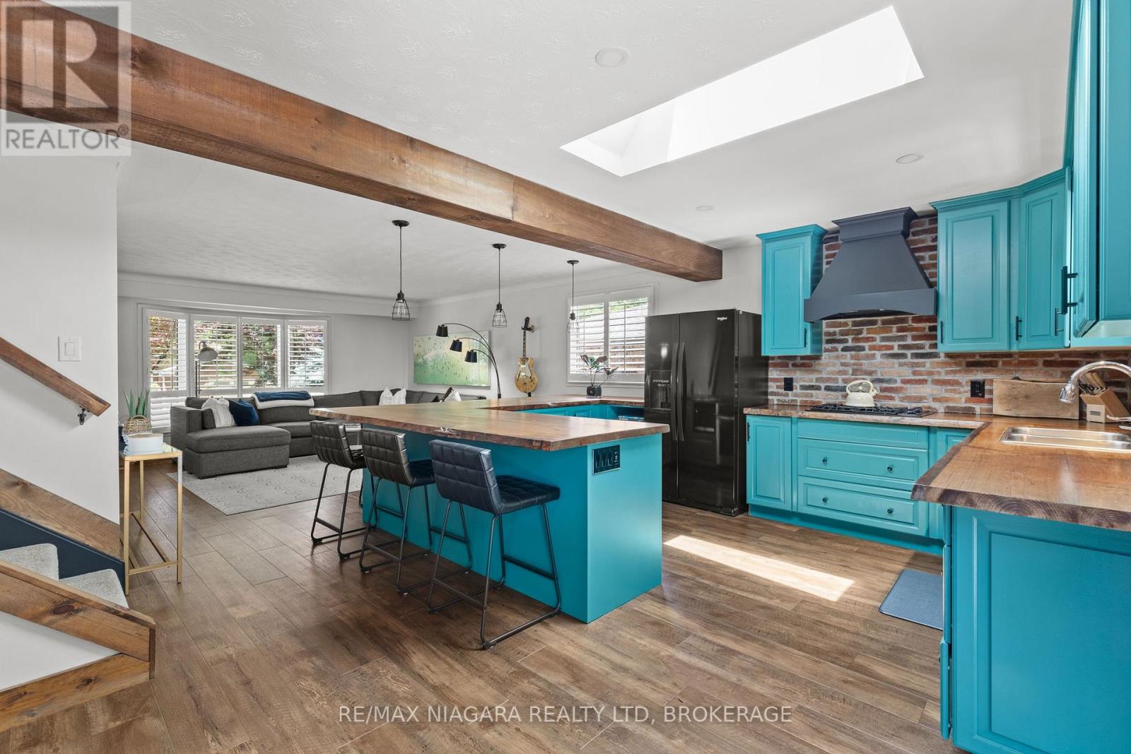 2786 LALEMANT ROAD - 13