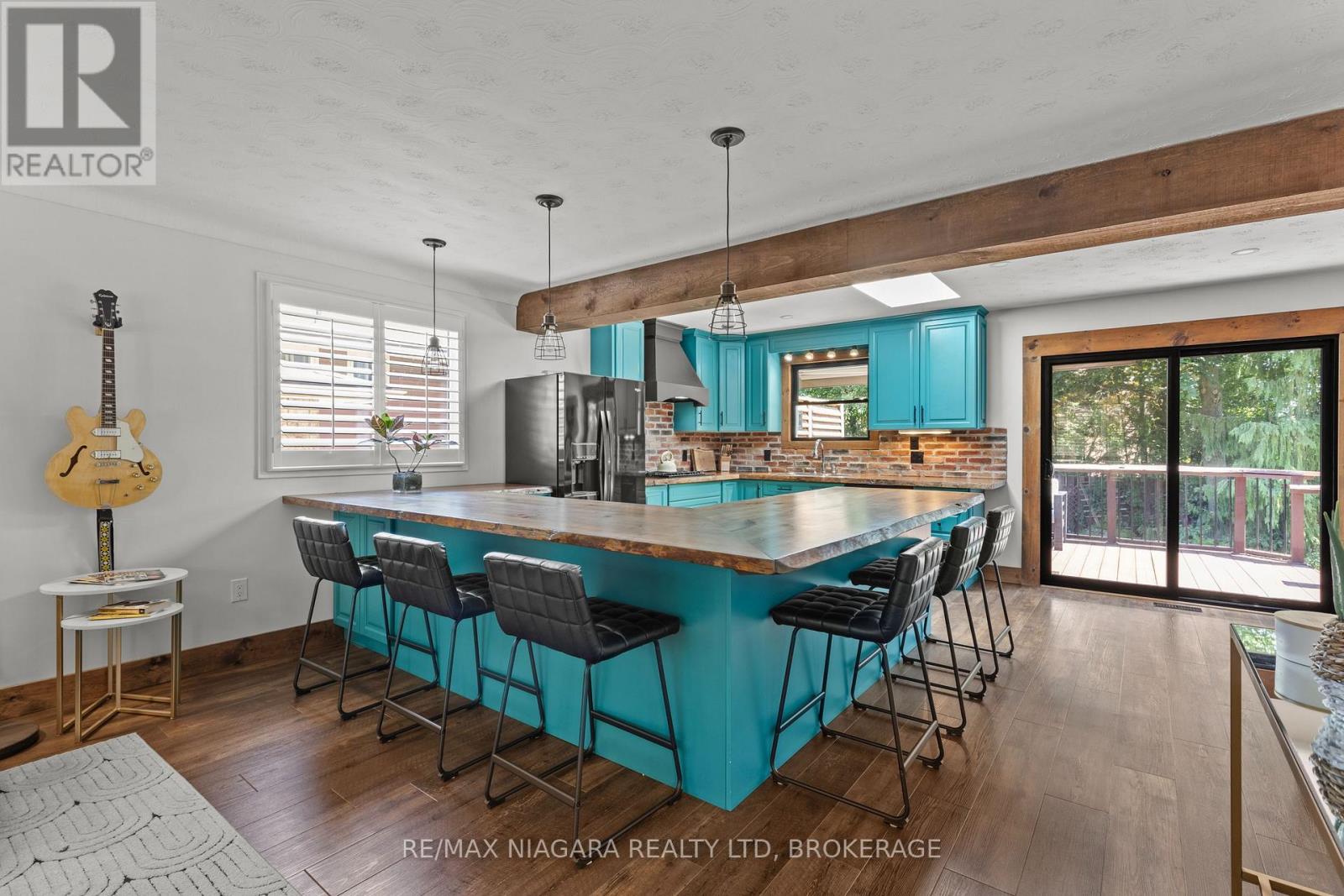 2786 LALEMANT ROAD - 14