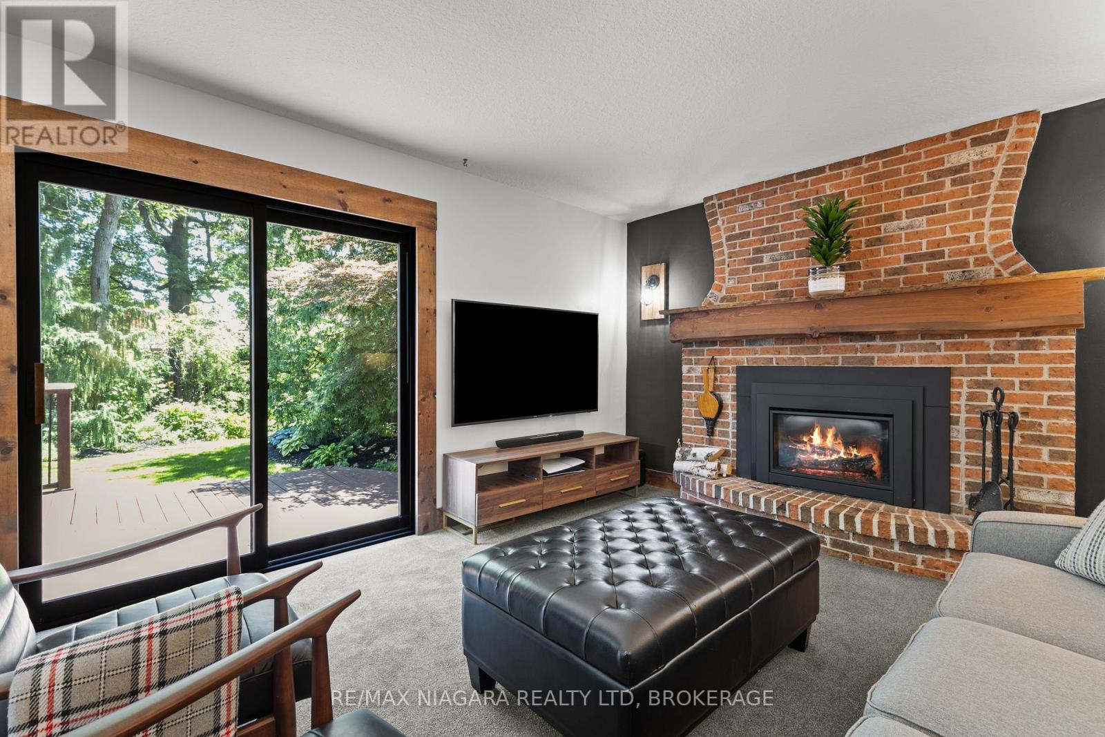 2786 LALEMANT ROAD - 17