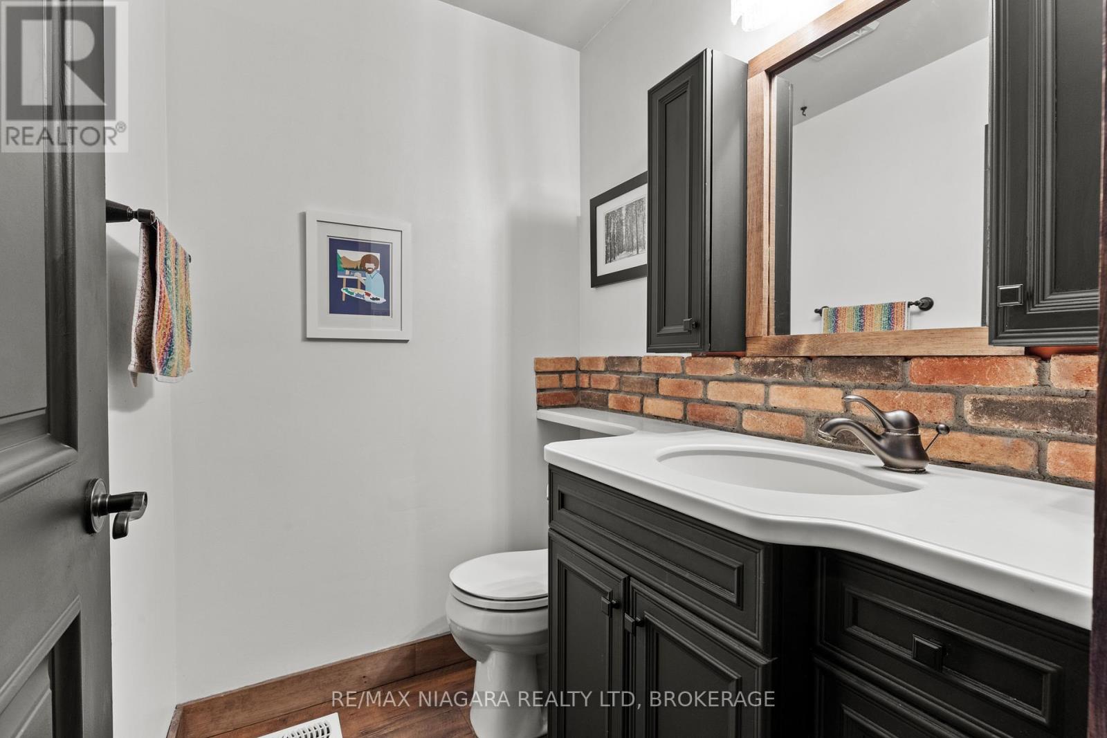2786 LALEMANT ROAD - 21