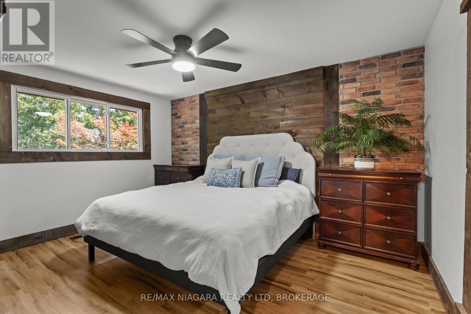 2786 LALEMANT ROAD - 22
