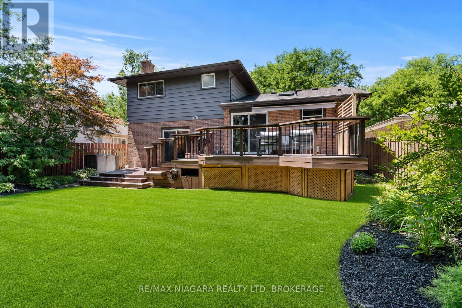 2786 LALEMANT ROAD - 37