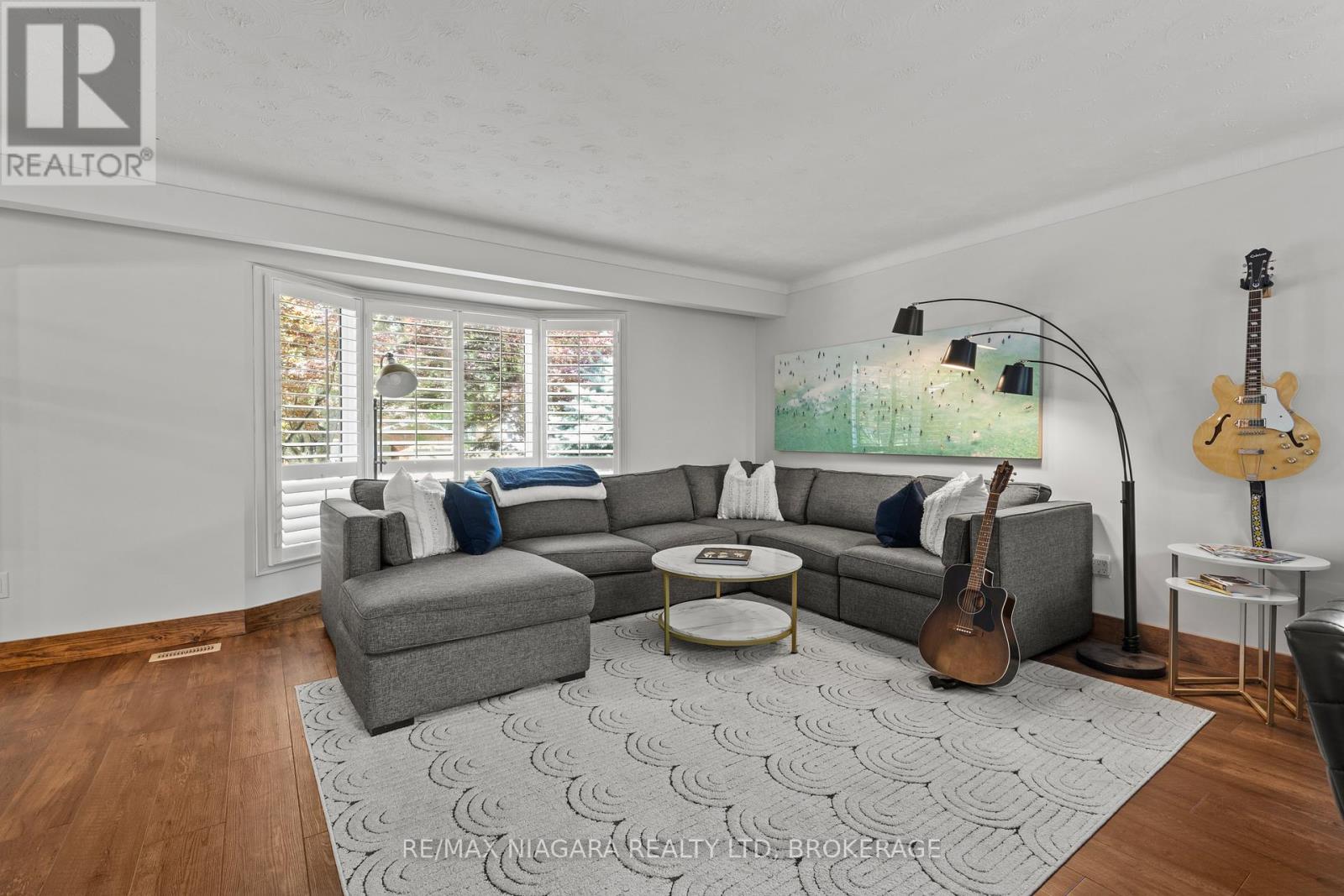 2786 LALEMANT ROAD - 9