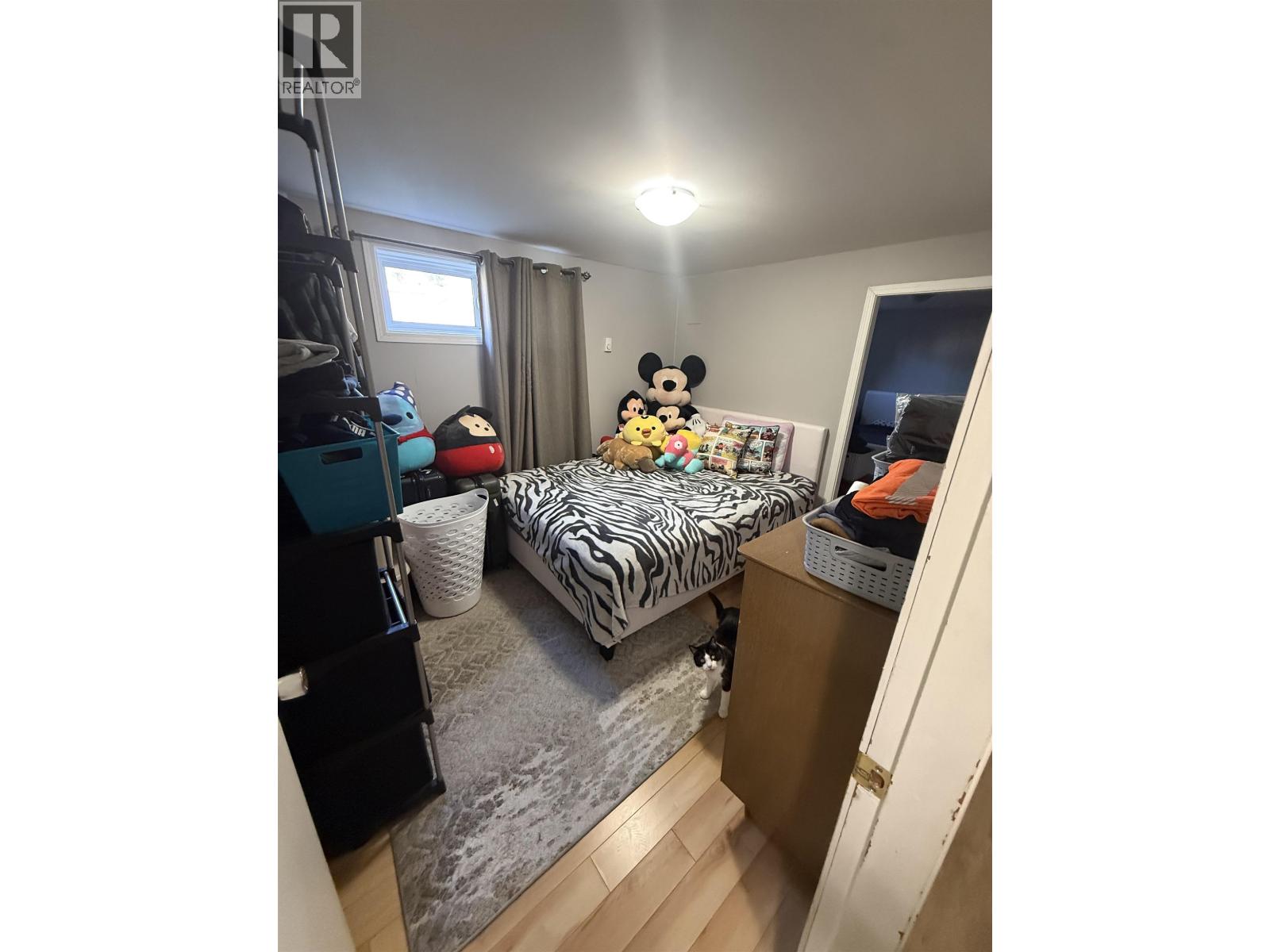 10712 102 AVENUE - Image 12