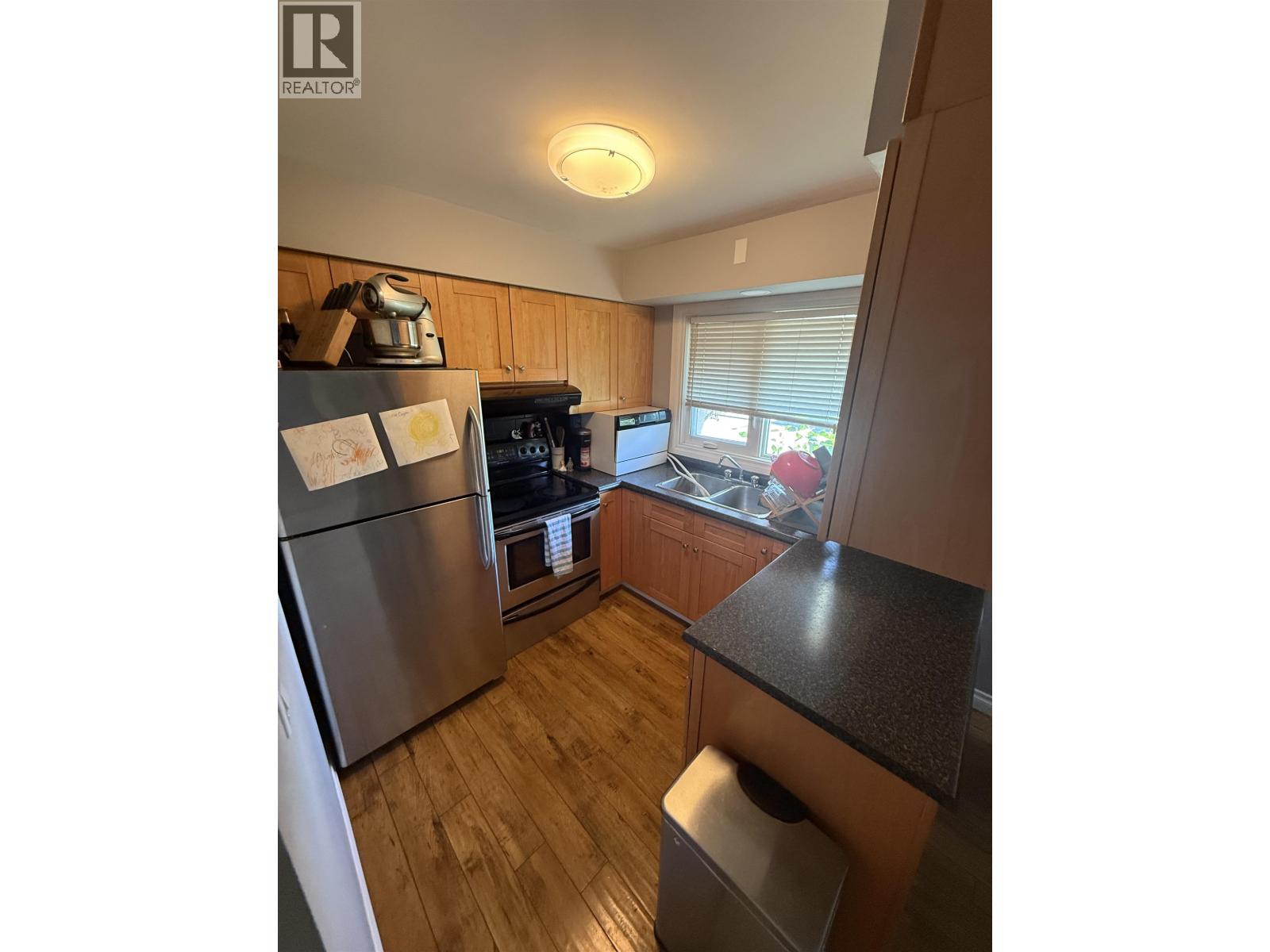 10712 102 AVENUE - Image 7