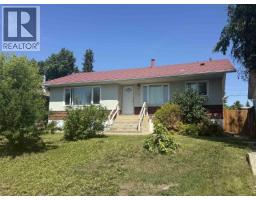 10712 102 Avenue, Fort St  John, BC V1J2E8 Photo 17
