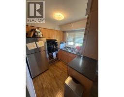Kitchen - 10712 102 Avenue, Fort St  John, BC V1J2E8 Photo 7