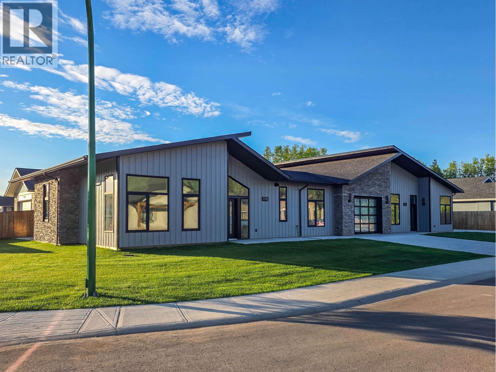 1048 PARKSIDE AVENUE - 1