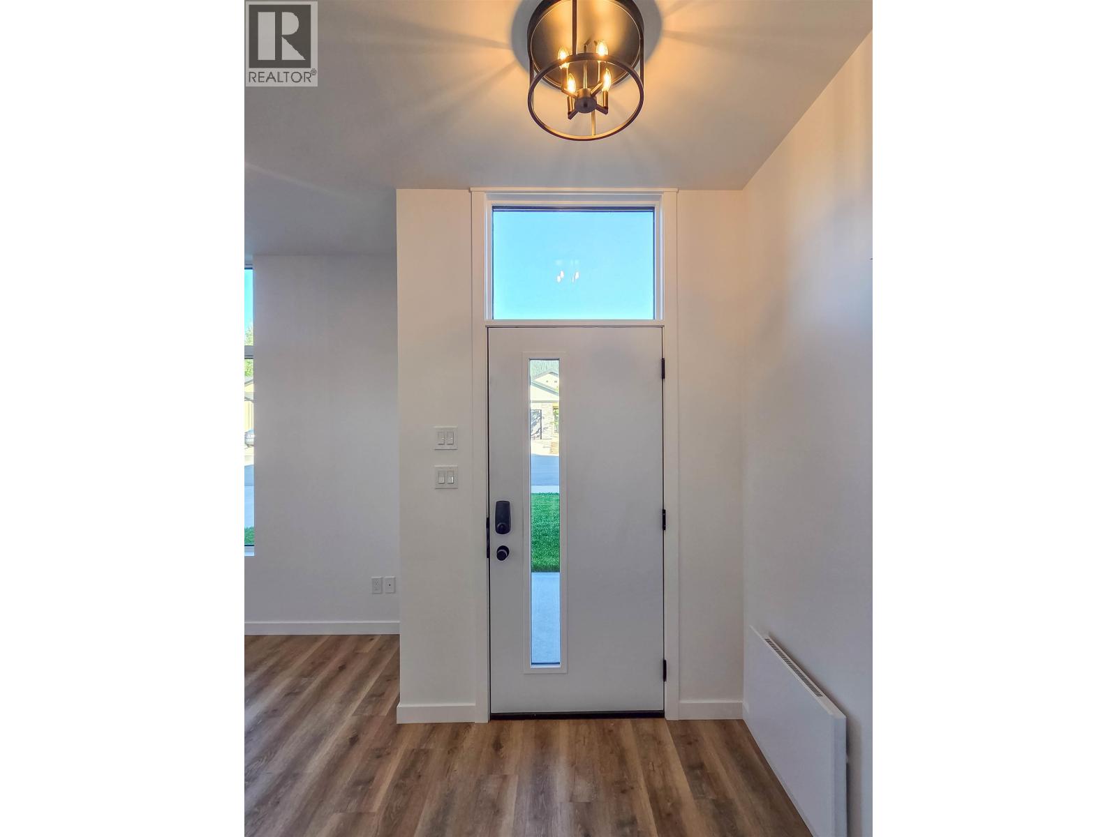 1048 PARKSIDE AVENUE - 32