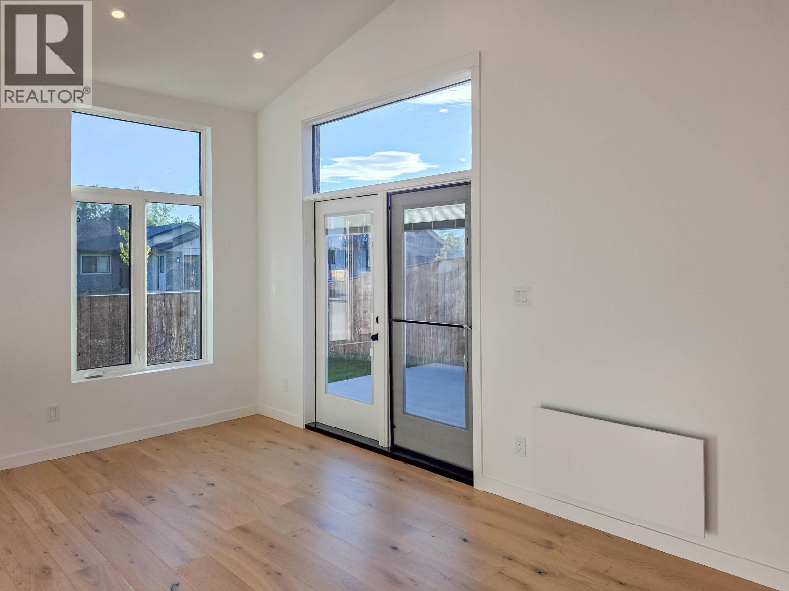 1048 PARKSIDE AVENUE - 17