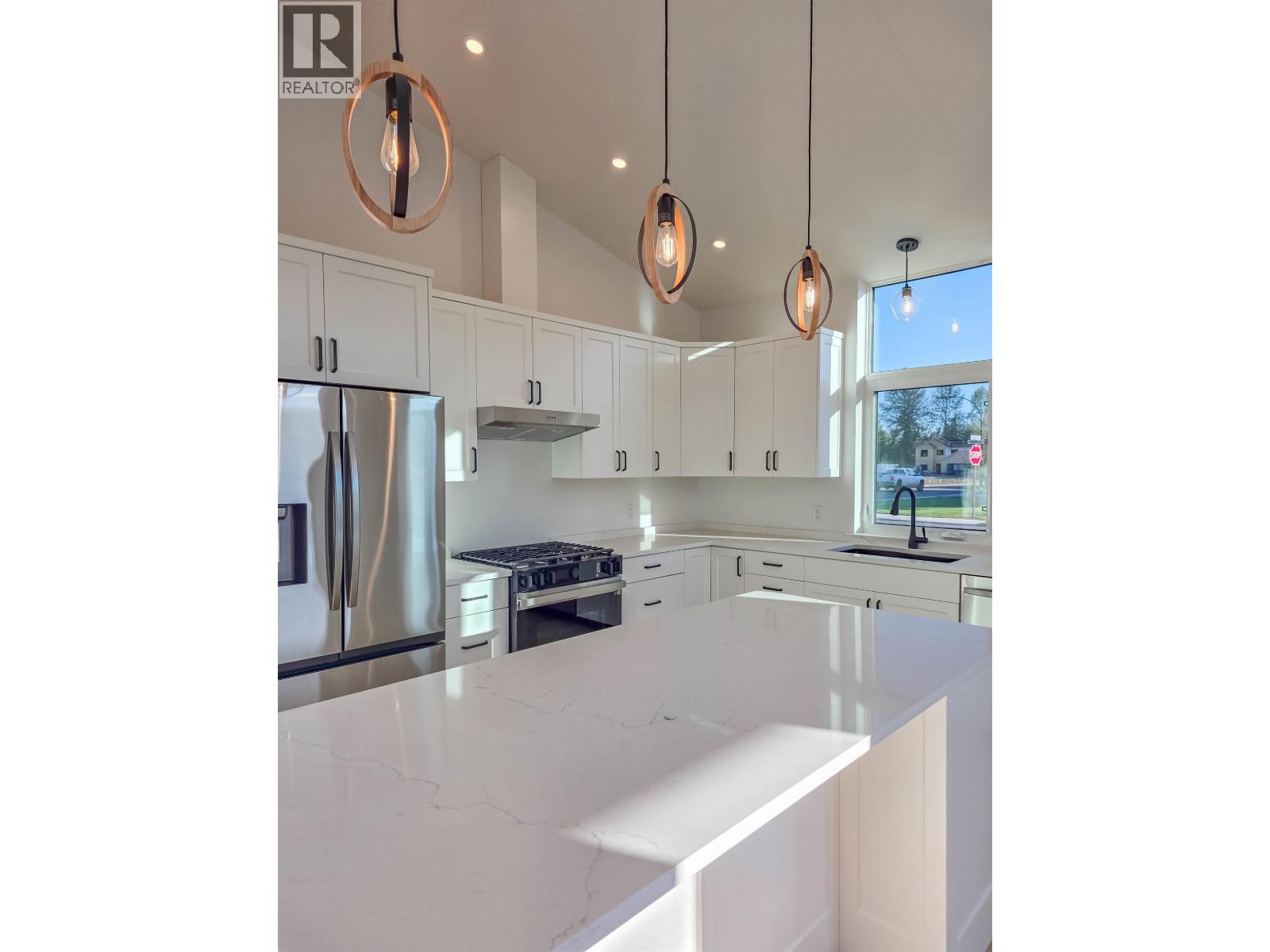 1048 PARKSIDE AVENUE - 15