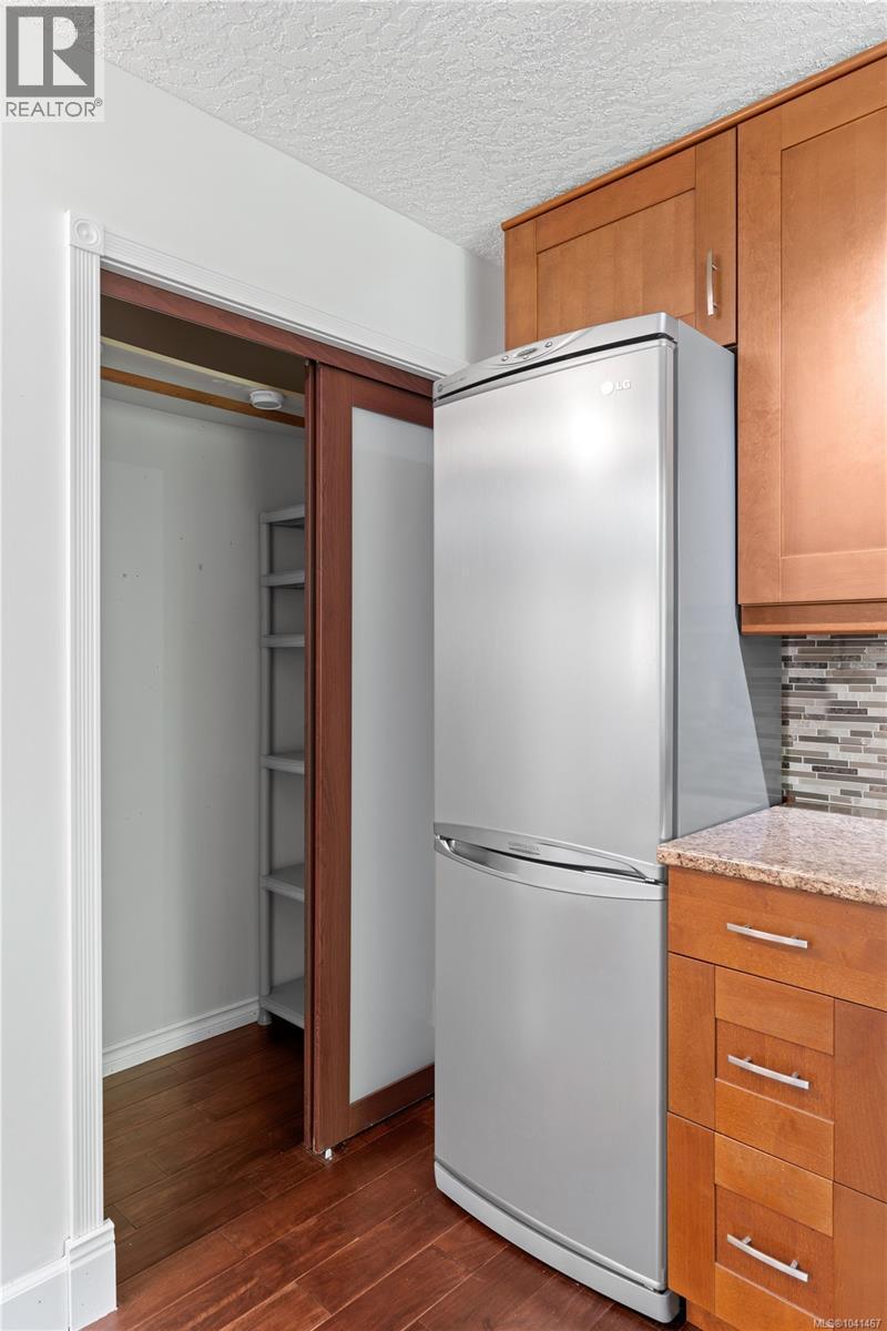 222 Ashley Pl - 32