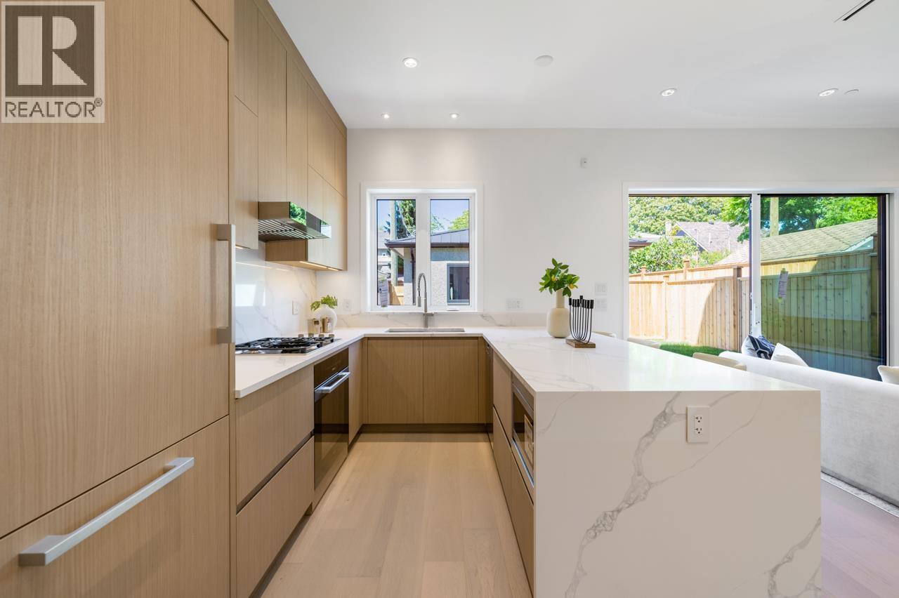 3 Bed, 4 Bath House for Sale in Vancouver – 2 3771 W KING EDWARD AVENUE, Vancouver – MLS# R3139768 - Image 21