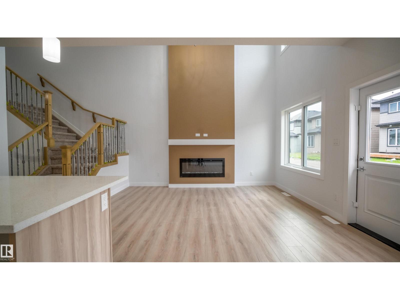 3708 40 Ave - 14