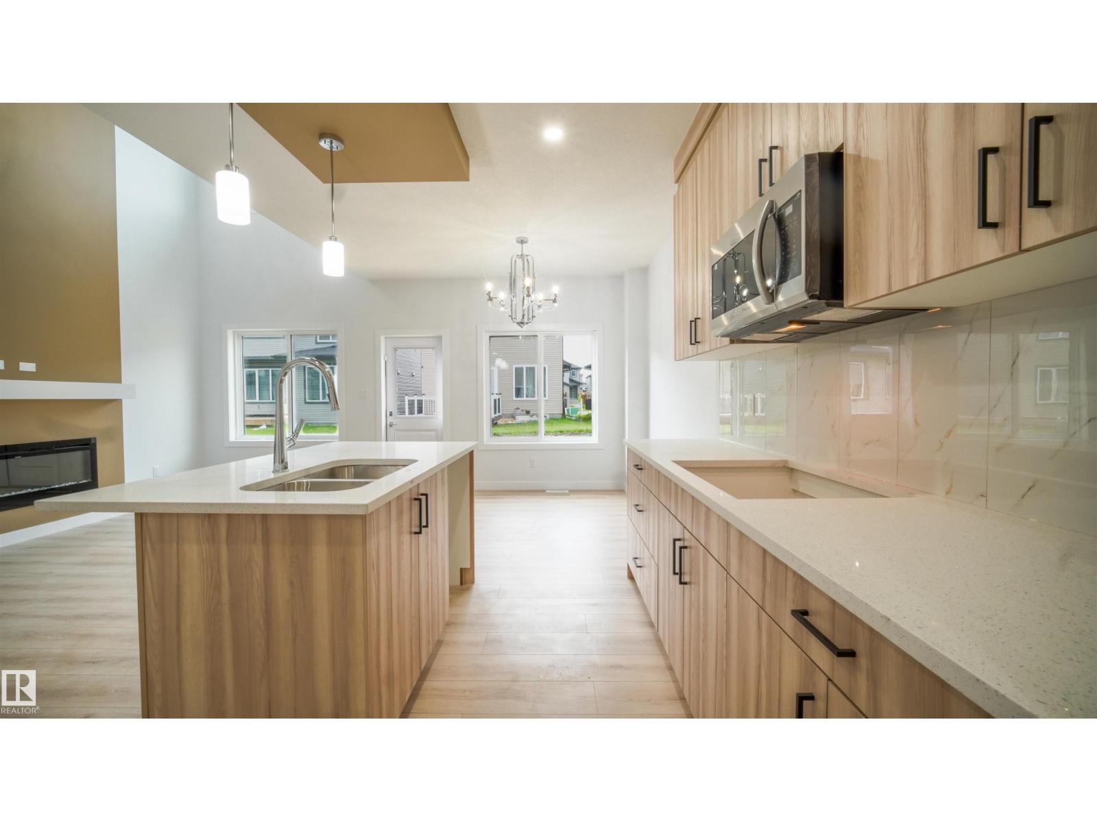 3708 40 Ave - 15