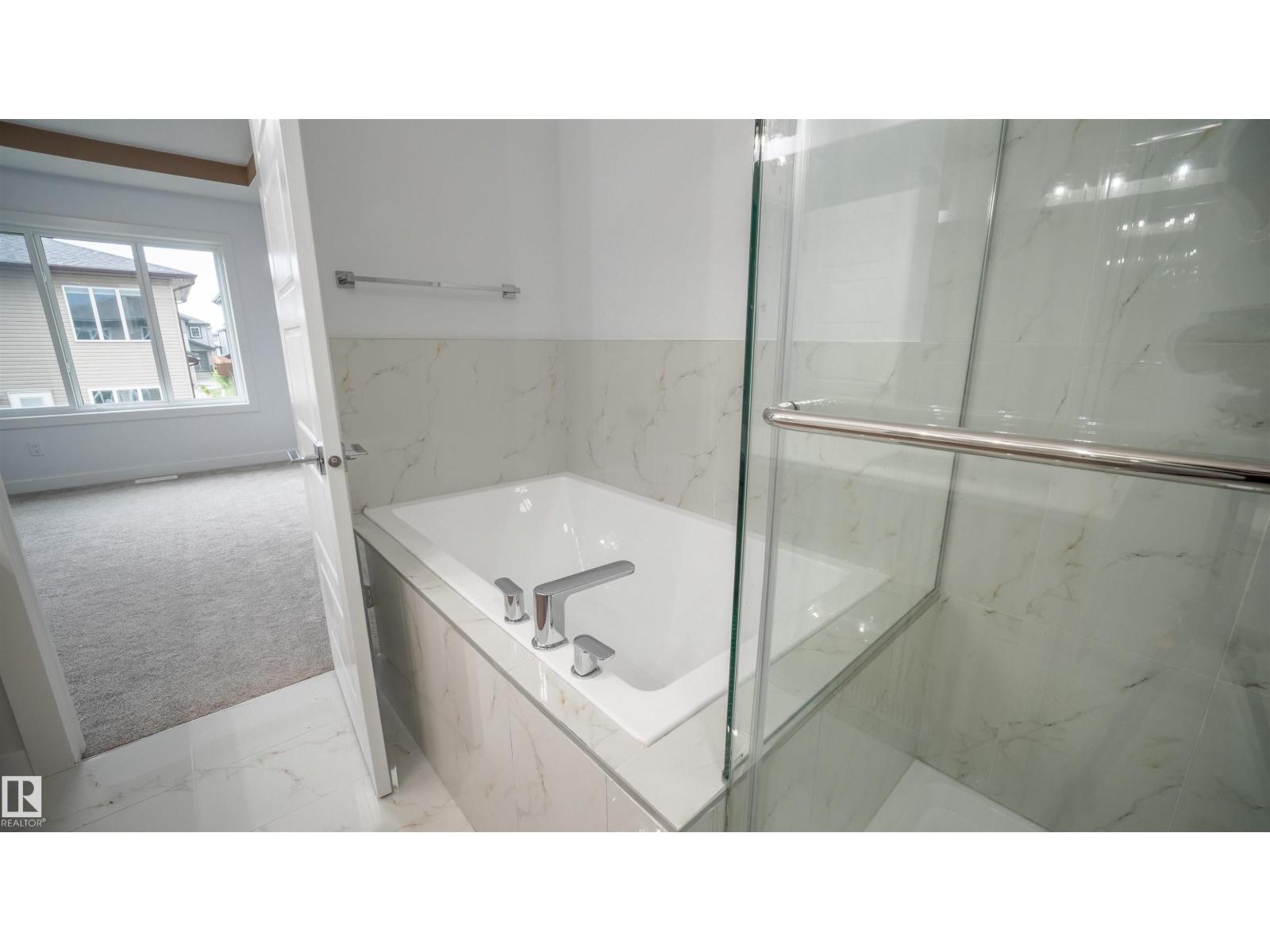 3708 40 Ave - 27