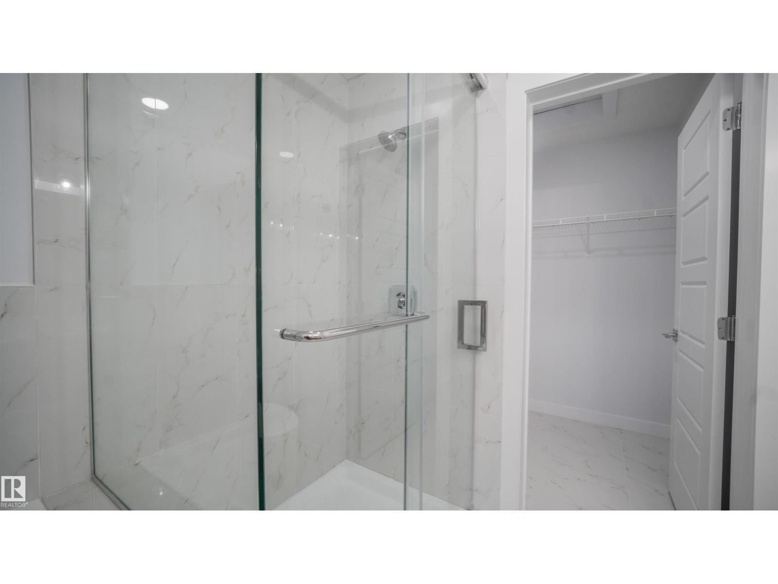 3708 40 Ave - 28